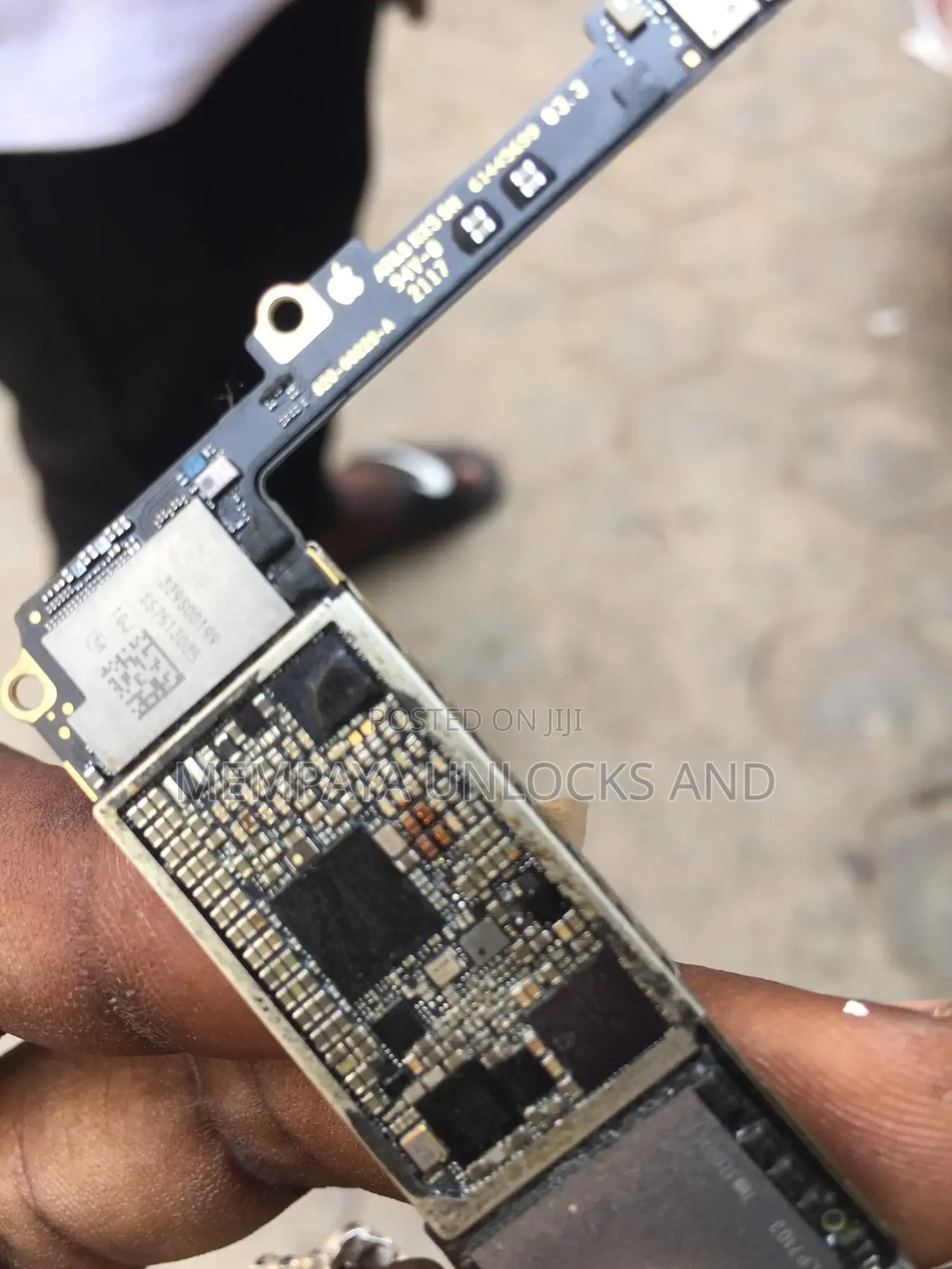 Phones Technician