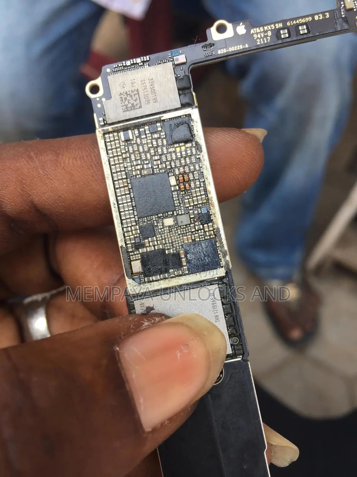 Phones Technician