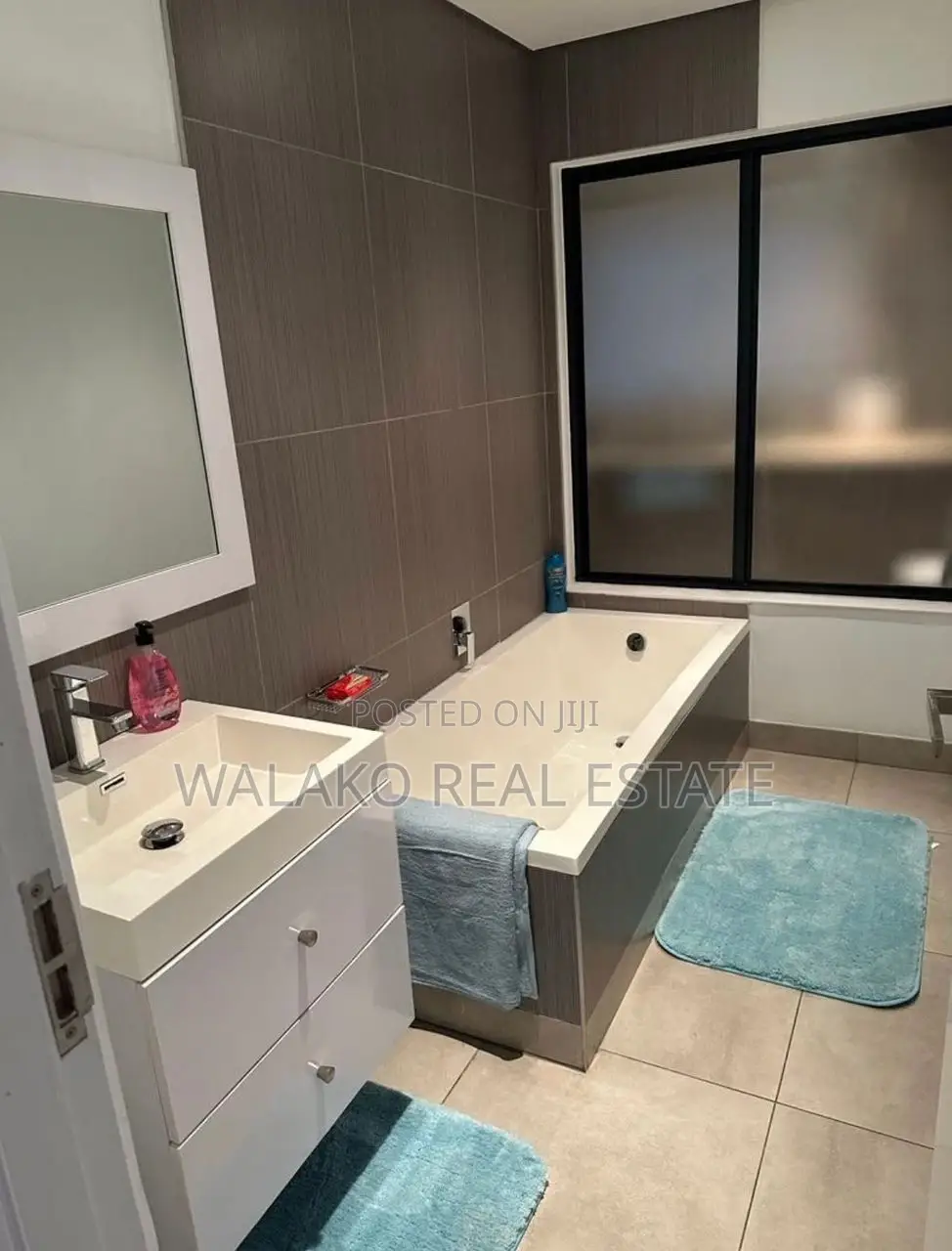 Furnished 4bdrm Apartment in Ridge for sale
