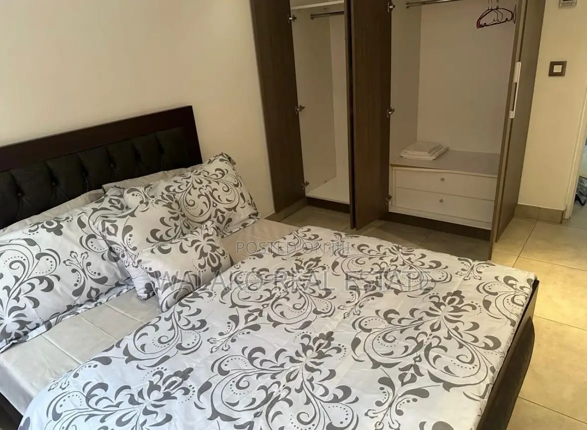 Furnished 4bdrm Apartment in Ridge for sale