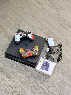 Ps4 Slim With All Accessories Intact