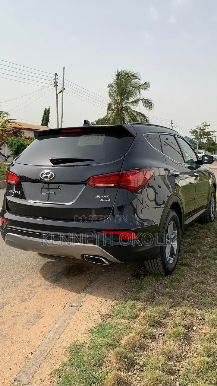 Hyundai Santa Fe SE AWD 2017 Black