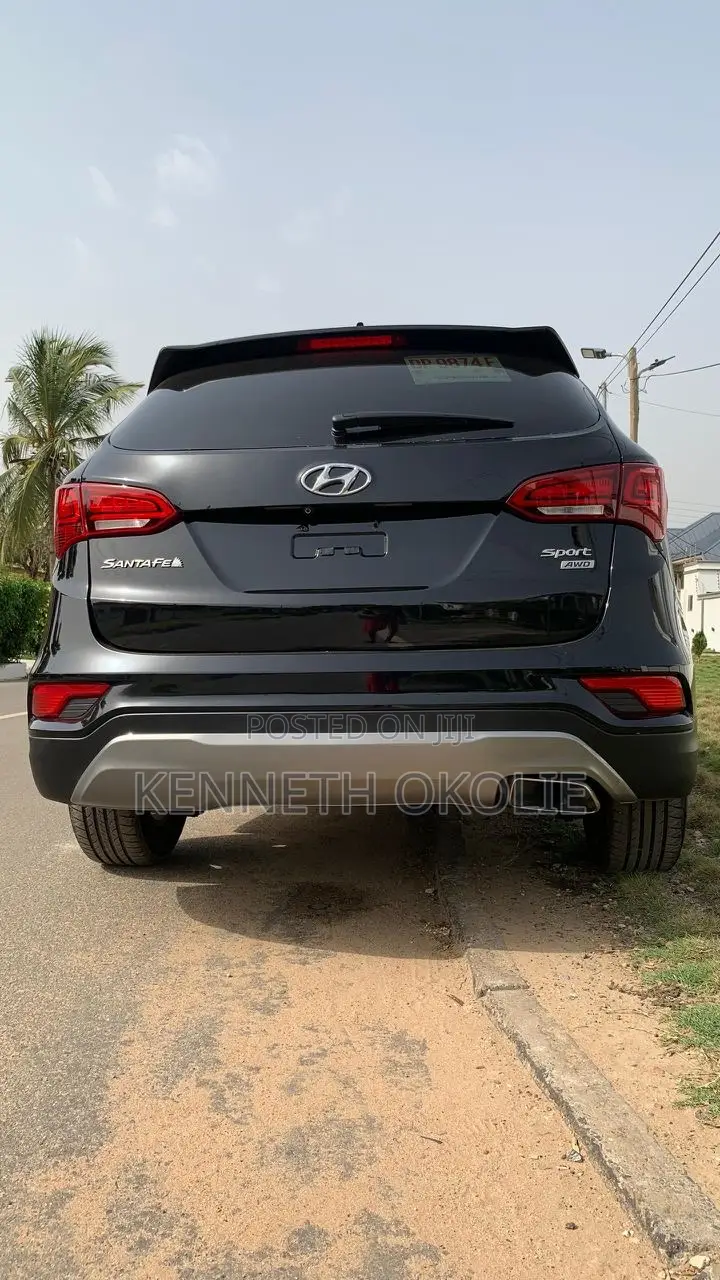 Hyundai Santa Fe SE AWD 2017 Black