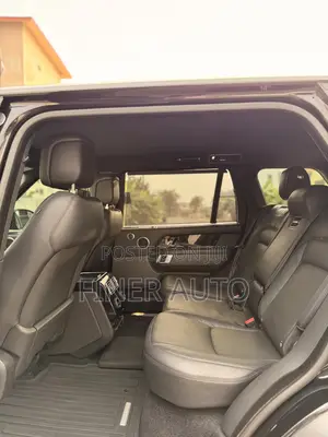 Land Rover Range Rover Vogue 2019 Black
