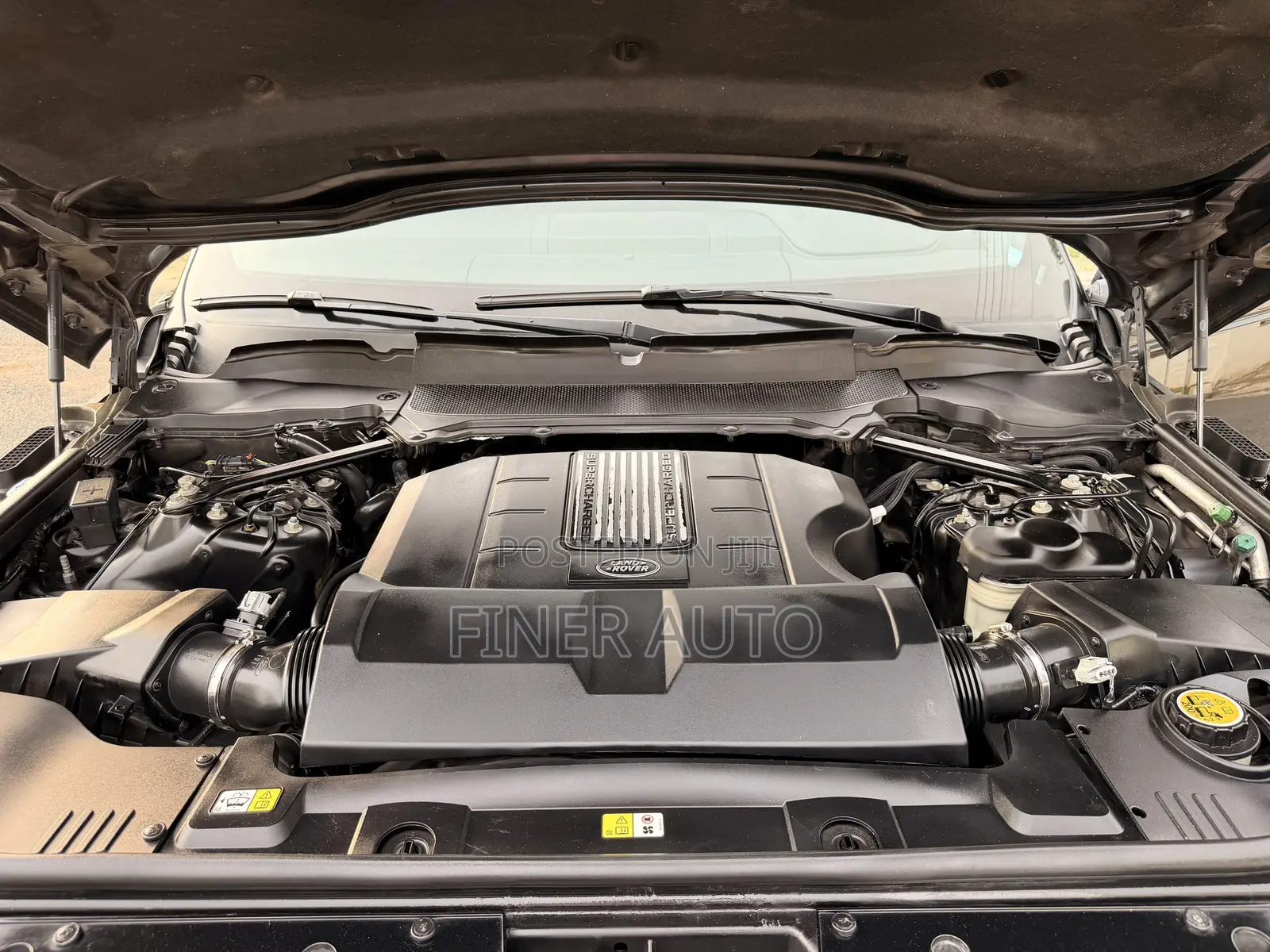 Land Rover Range Rover Vogue 2019 Black