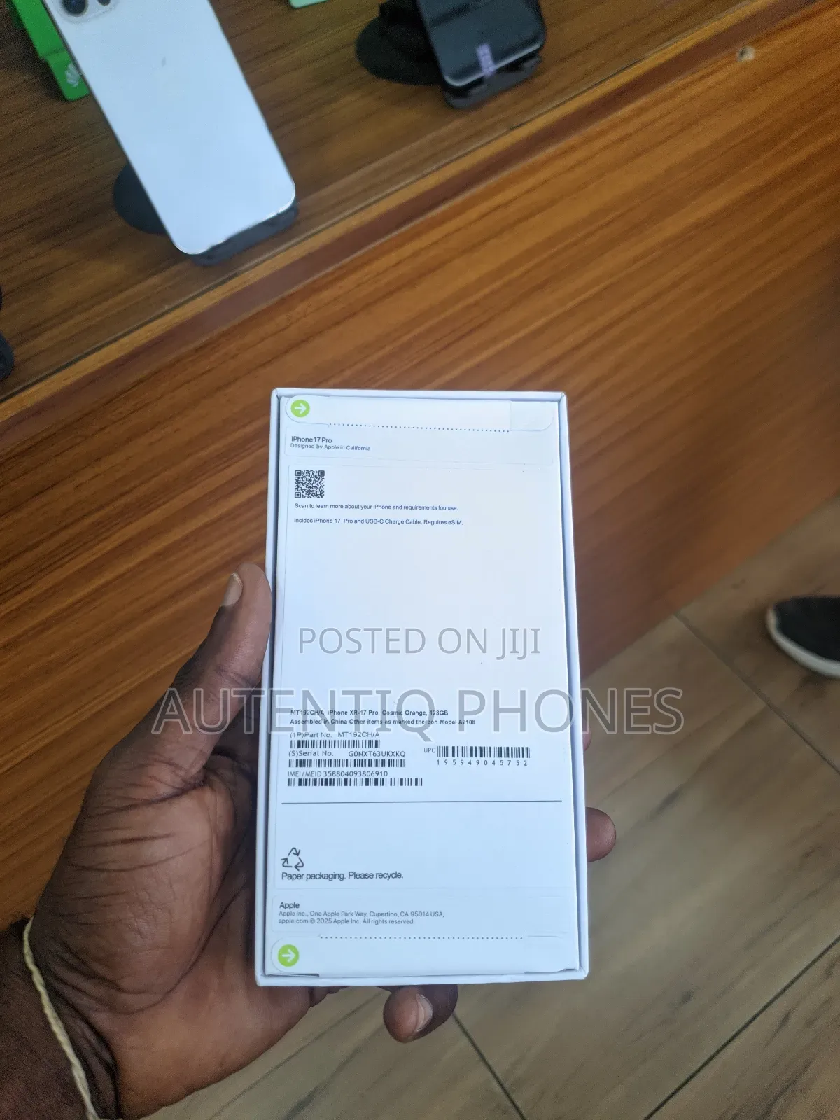 New Apple iPhone XR 128 GB Orange