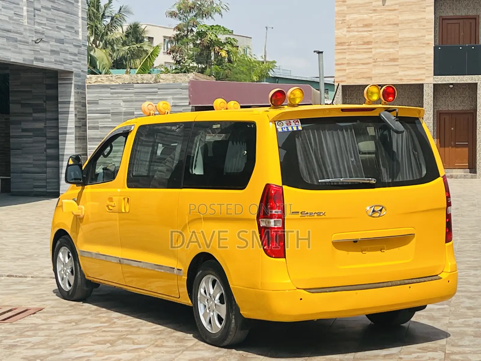 Hyundai Starex 2019 Yellow