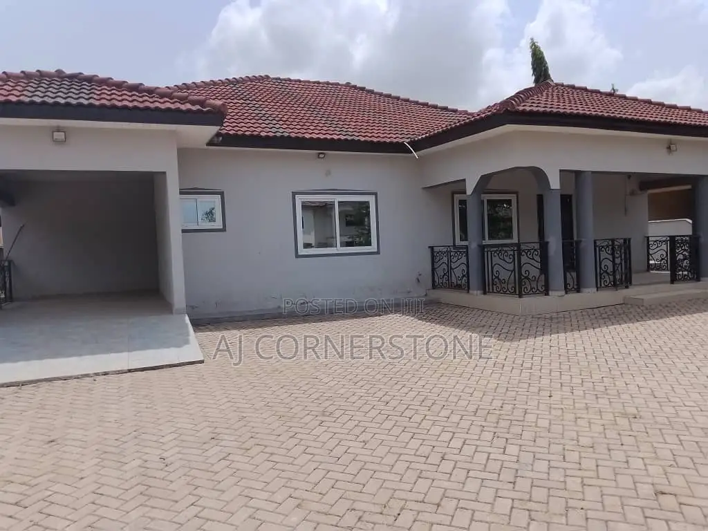 4bdrm House in Amasaman for rent