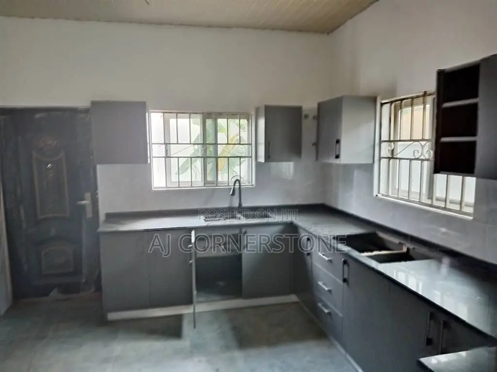 4bdrm House in Amasaman for rent