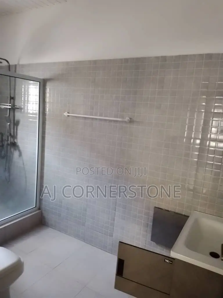 4bdrm House in Amasaman for rent