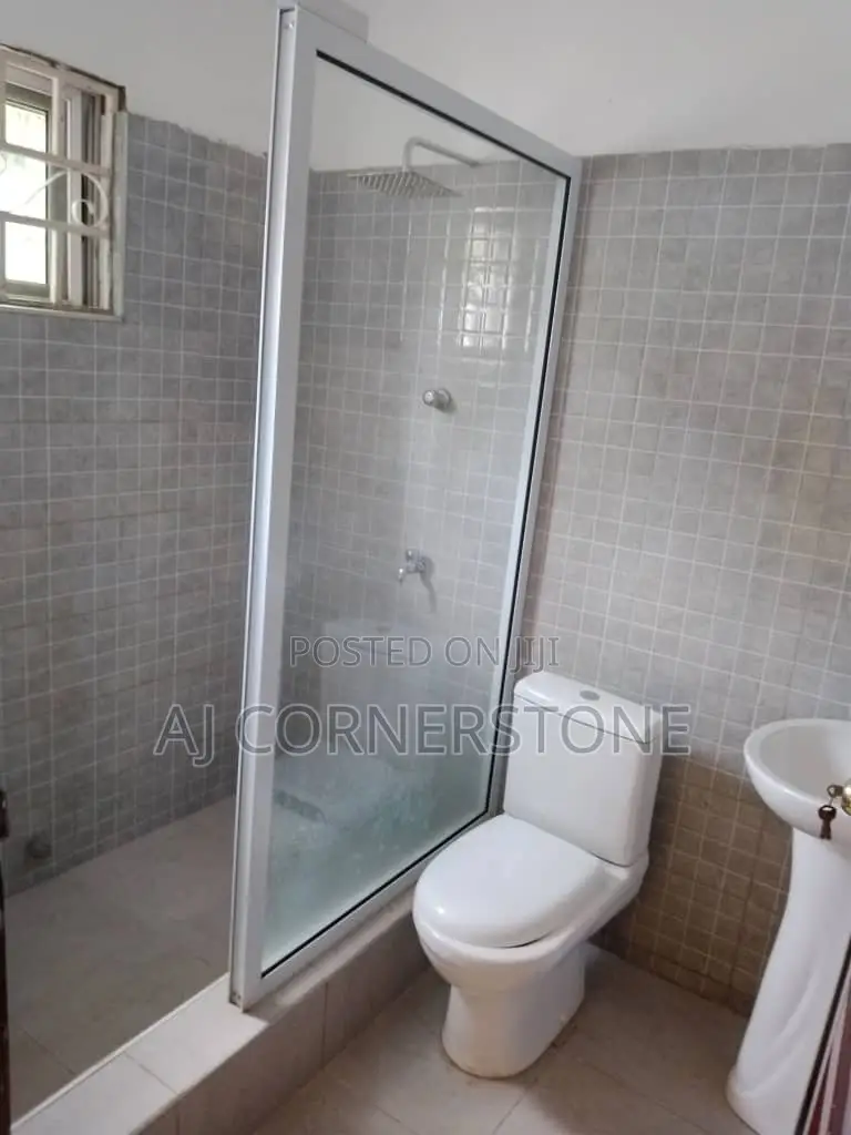 4bdrm House in Amasaman for rent