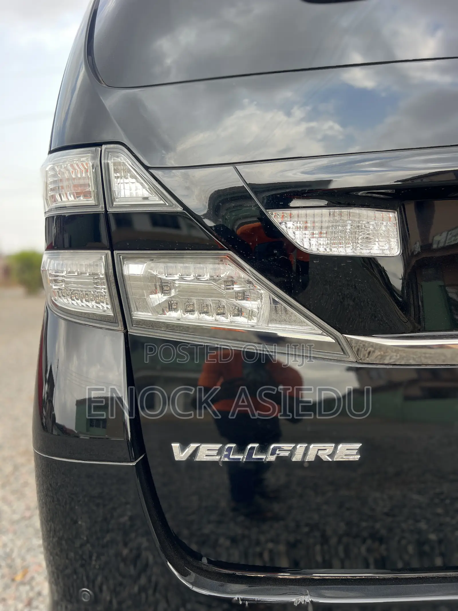Toyota Vellfire 2011 Black