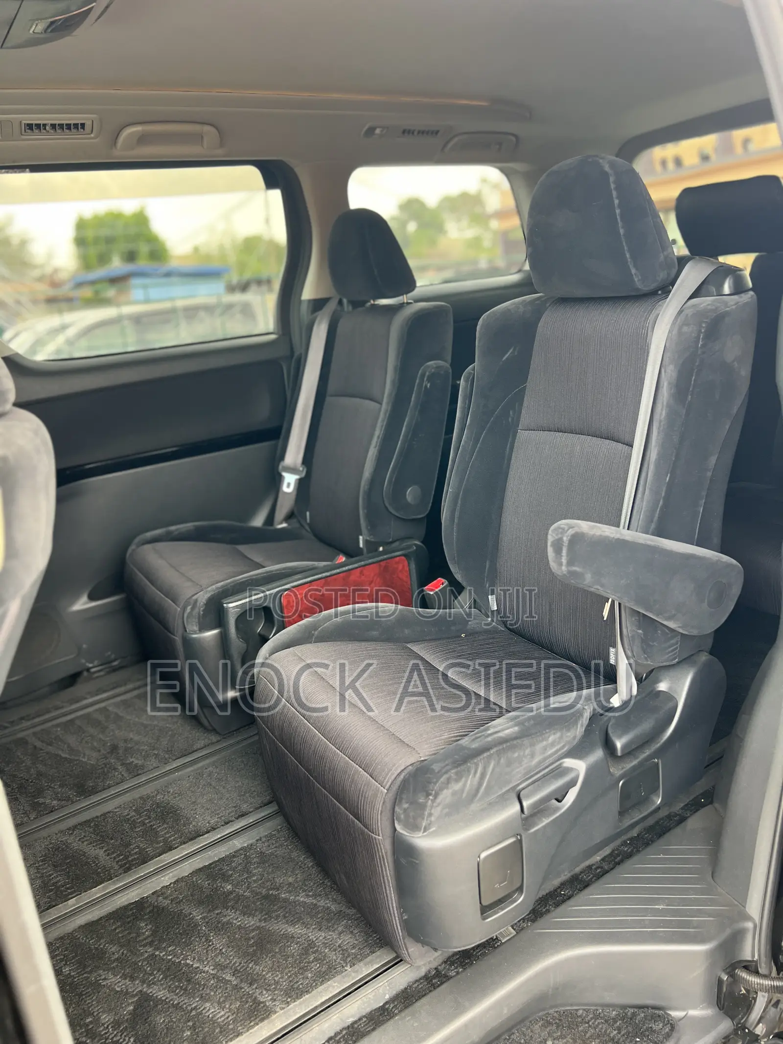 Toyota Vellfire 2011 Black