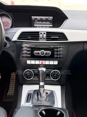 Mercedes-Benz C250 2014 Black