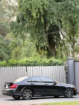 Mercedes-Benz C250 2014 Black