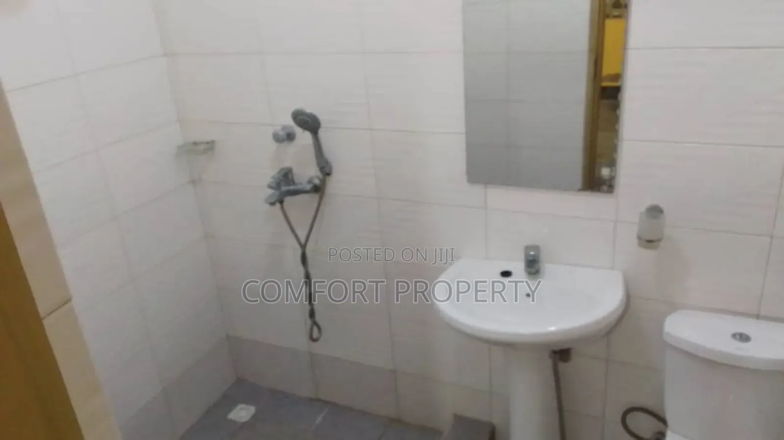 2bdrm House in Helping Hand, Akuapim North for sale