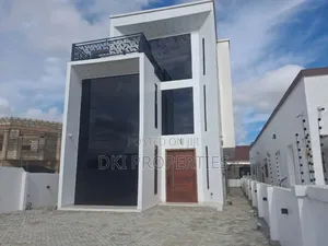5bdrm House in Dki Properties, East Legon for sale