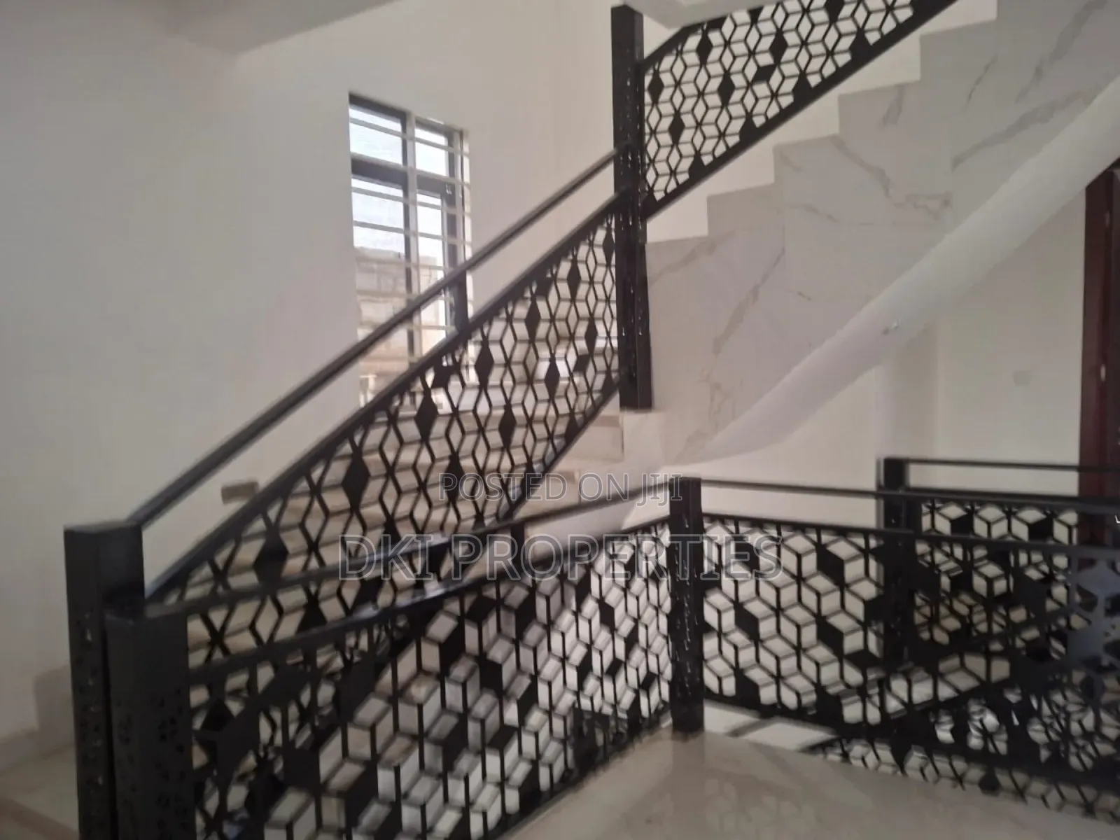 5bdrm House in Dki Properties, East Legon for sale