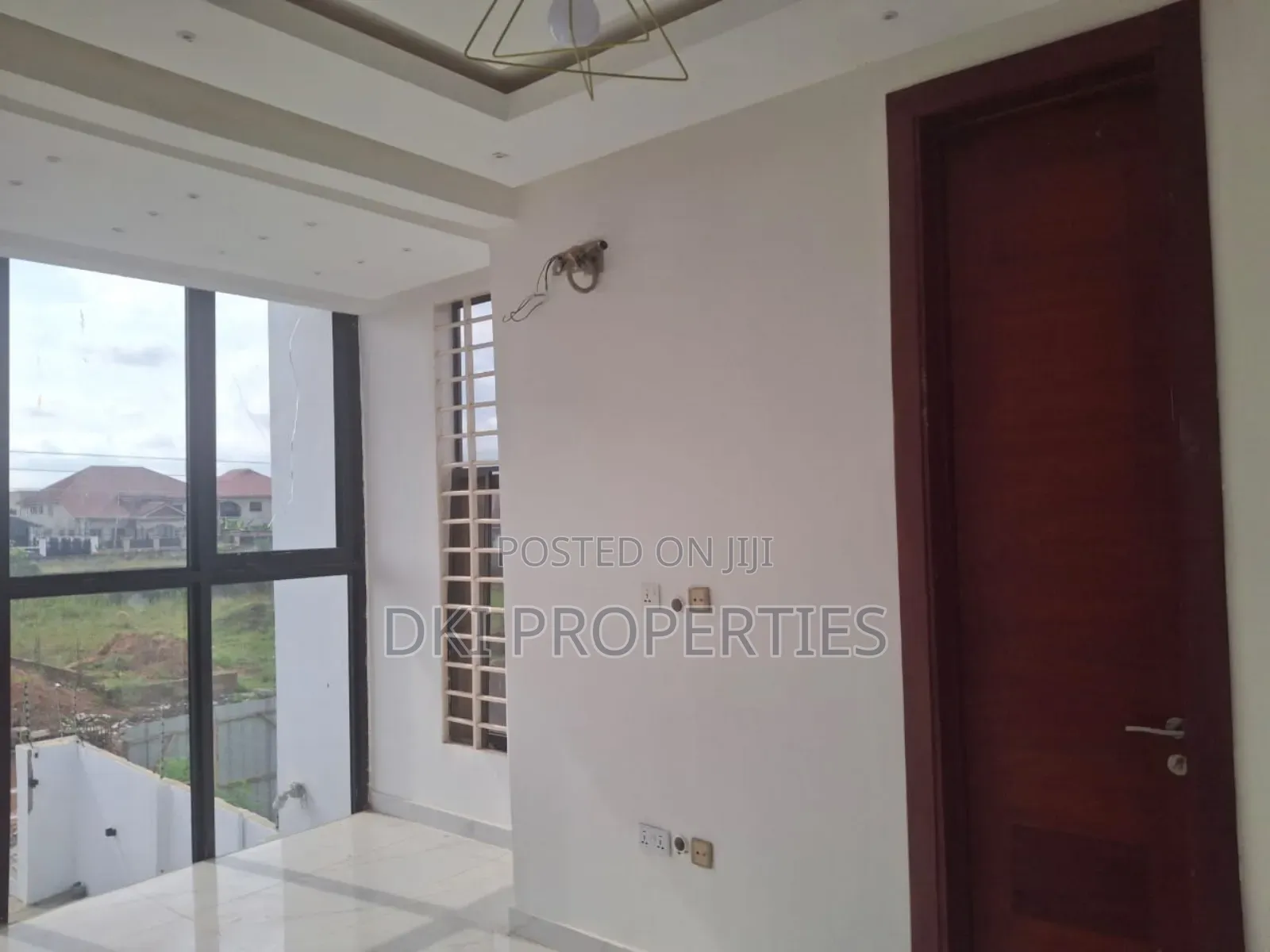 5bdrm House in Dki Properties, East Legon for sale