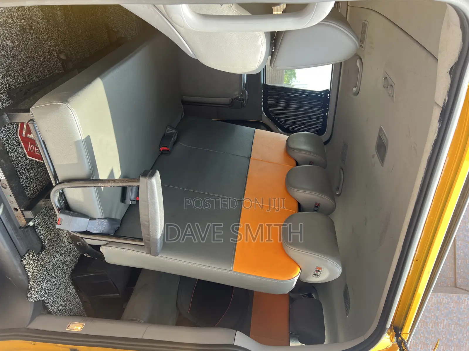Hyundai Starex 2019 Yellow