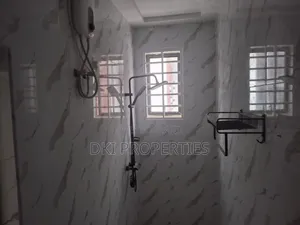 3bdrm House in Dki Properties, East Legon for sale