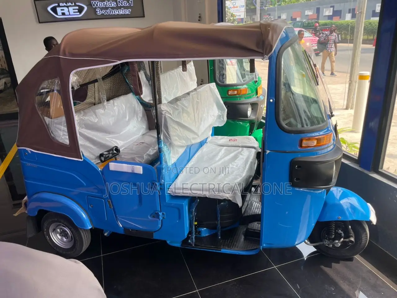 New Bajaj 2025 Black