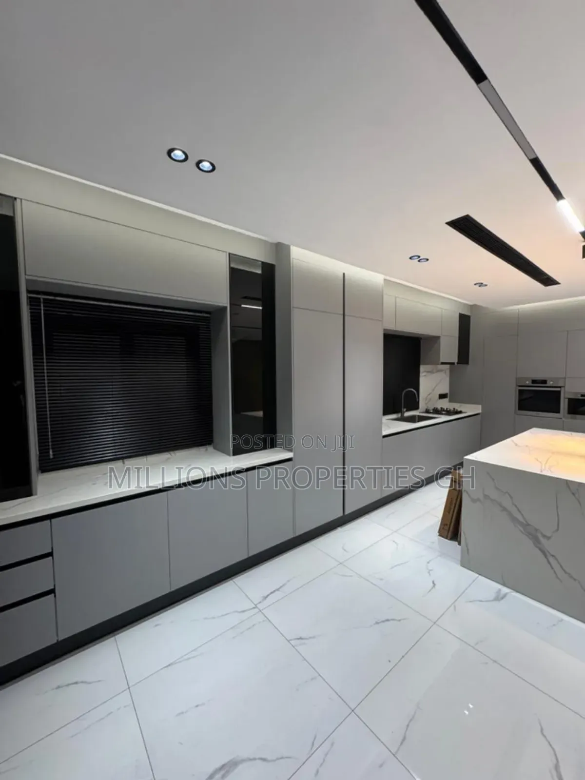Furnished 5bdrm House in Millions Properties, Airport Residential Area