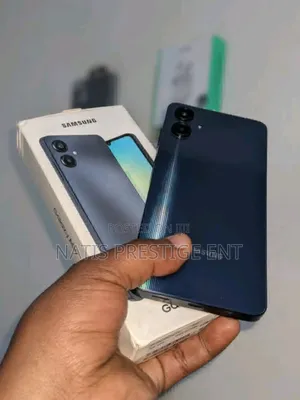 New Samsung Galaxy A06 64 GB Black