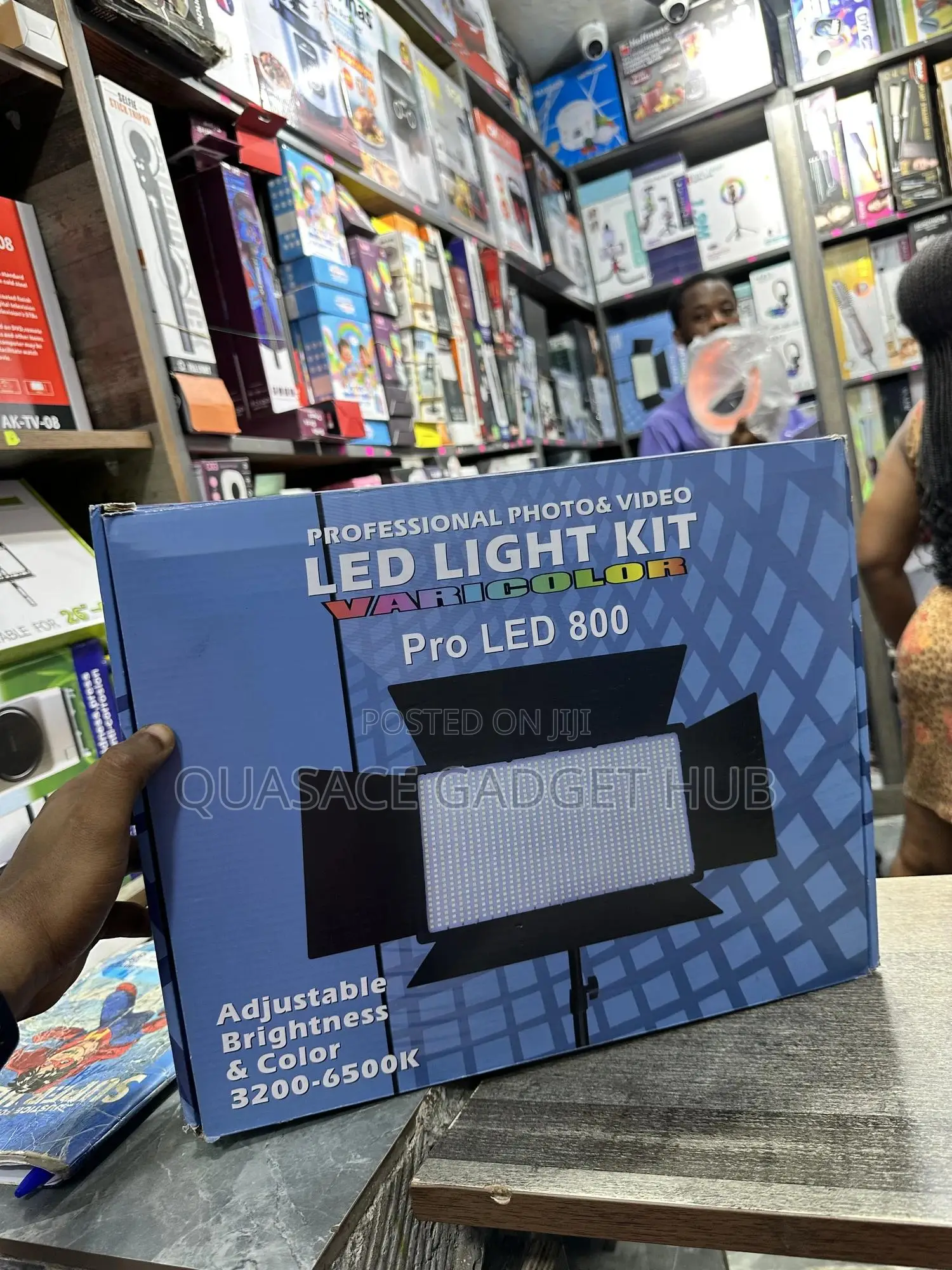 Rechargeable and Non Rechargeable Studio Lights