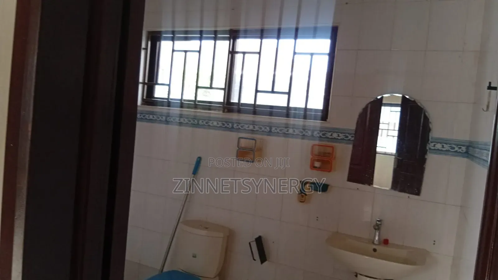 3bdrm House in Devtraco, Tema Metropolitan for rent