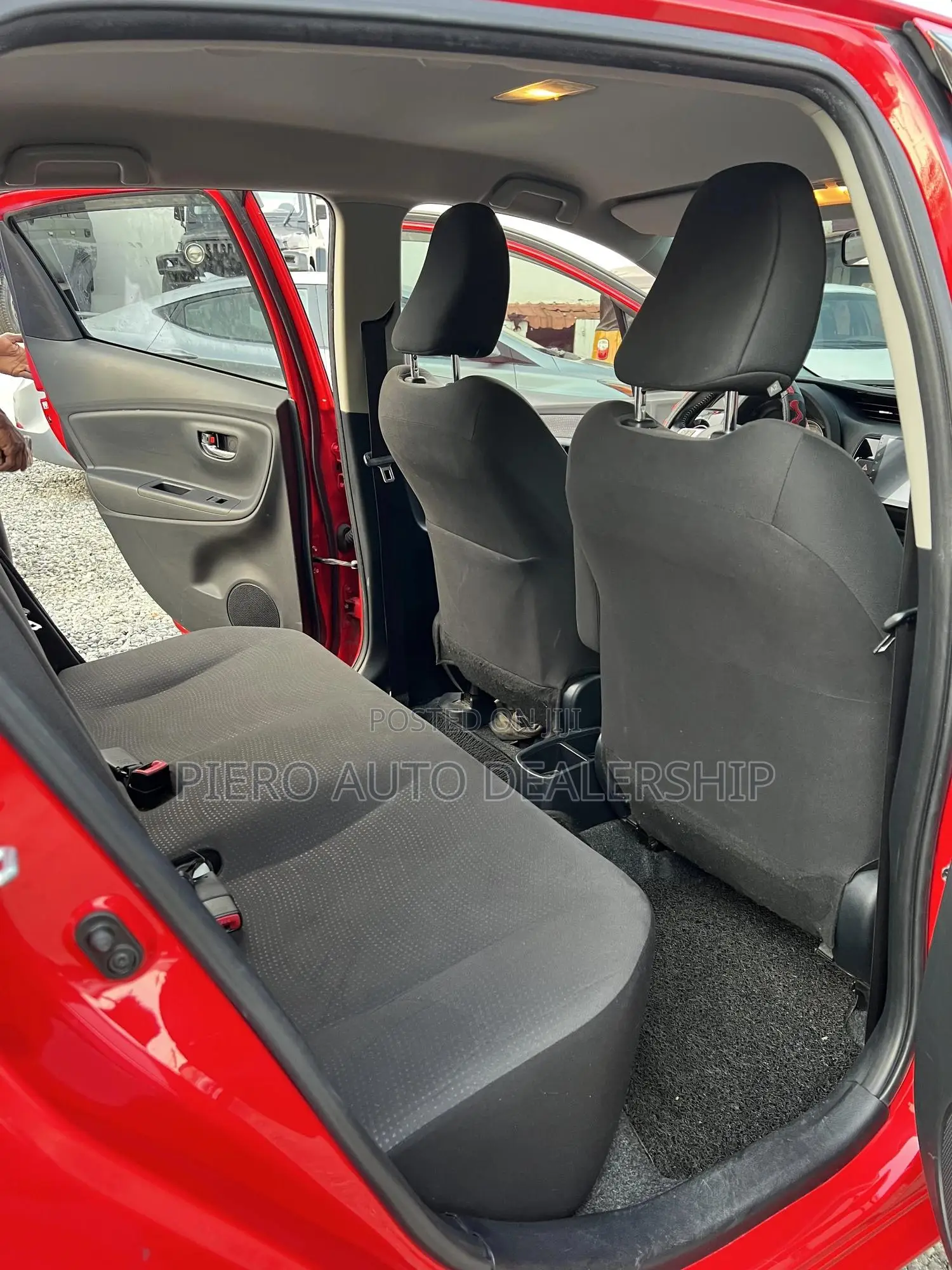 Toyota Vitz 2015 Red