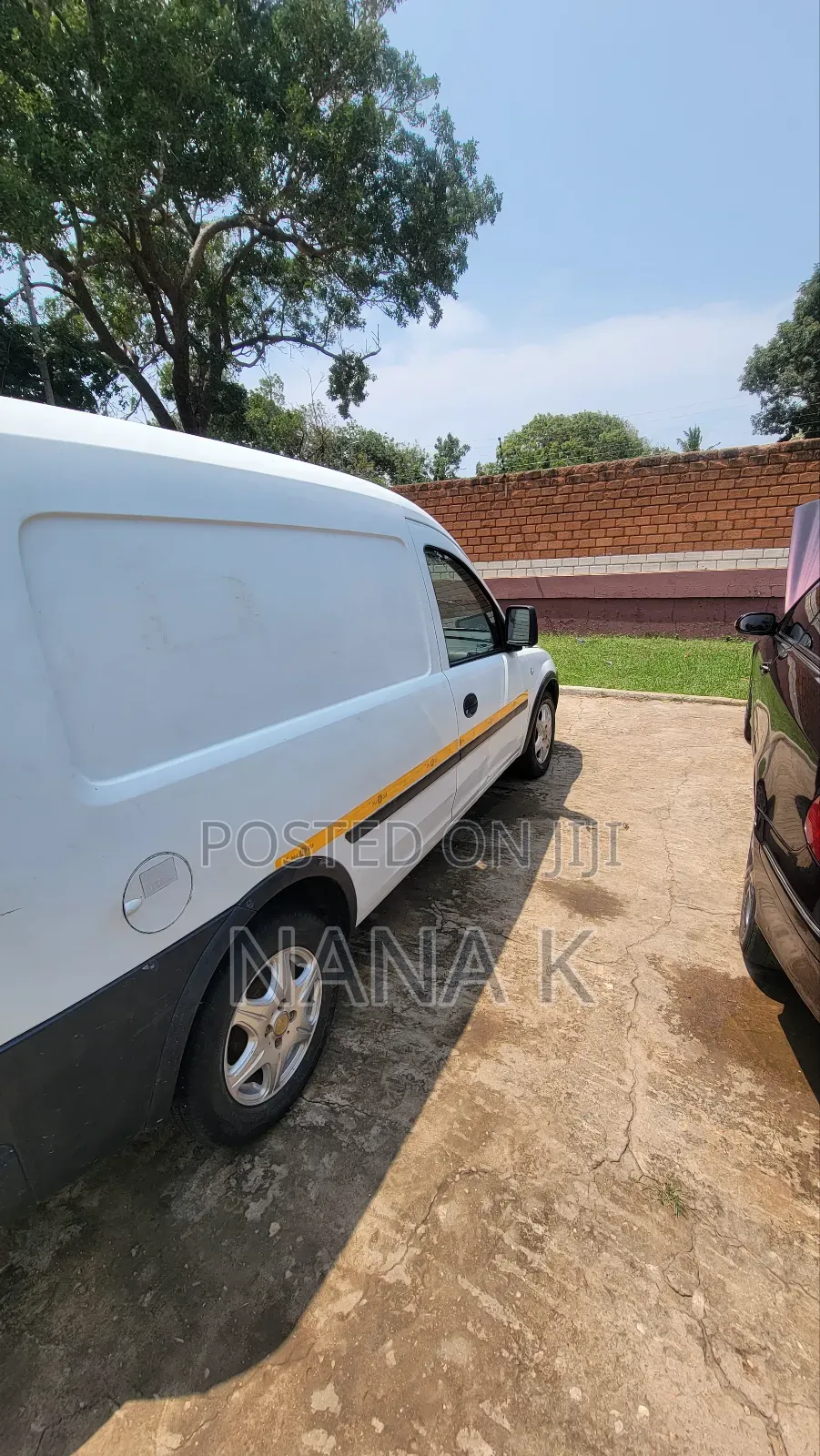 Van for Rental Goods Distribution