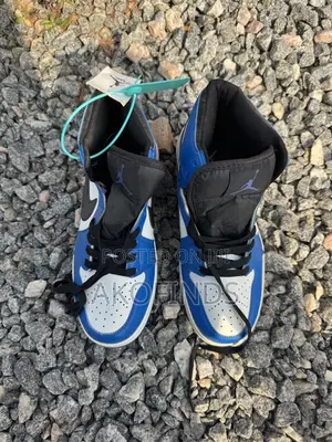 Nike Sneaker