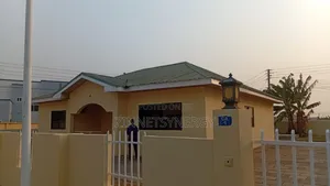 3bdrm House in Devtraco Courts, Tema Metropolitan for rent