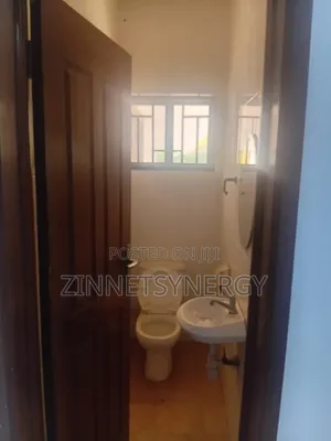 2bdrm House in Devtraco, Tema Metropolitan for rent