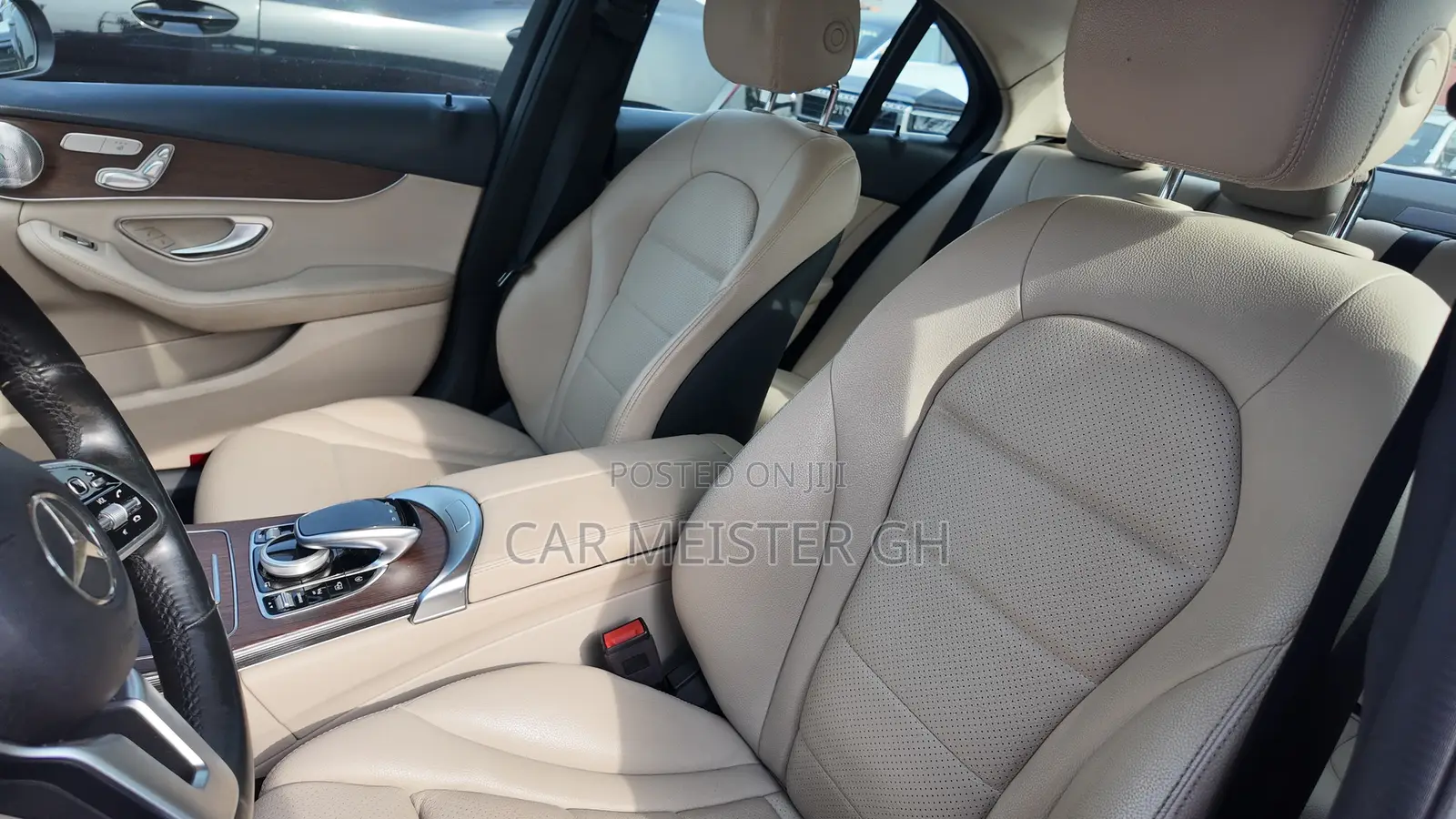 Mercedes-Benz C300 2021 Red