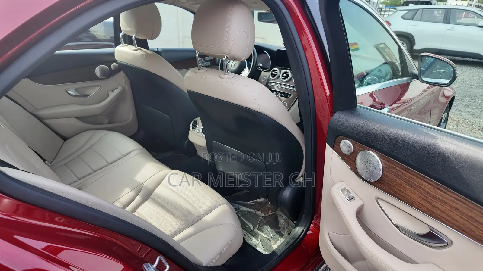 Mercedes-Benz C300 2021 Red