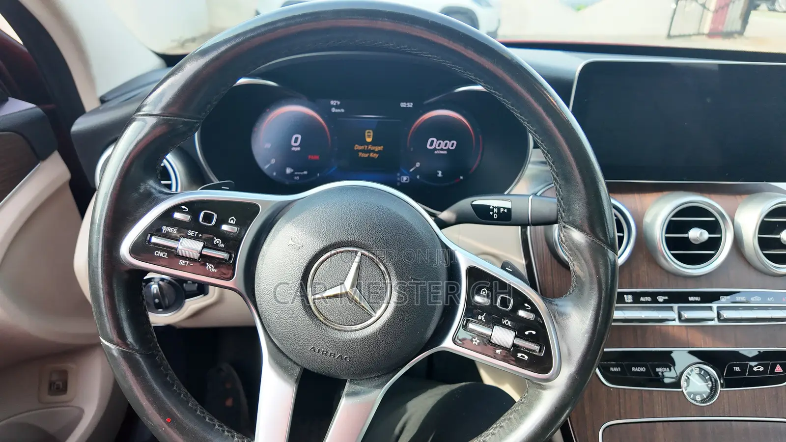 Mercedes-Benz C300 2021 Red
