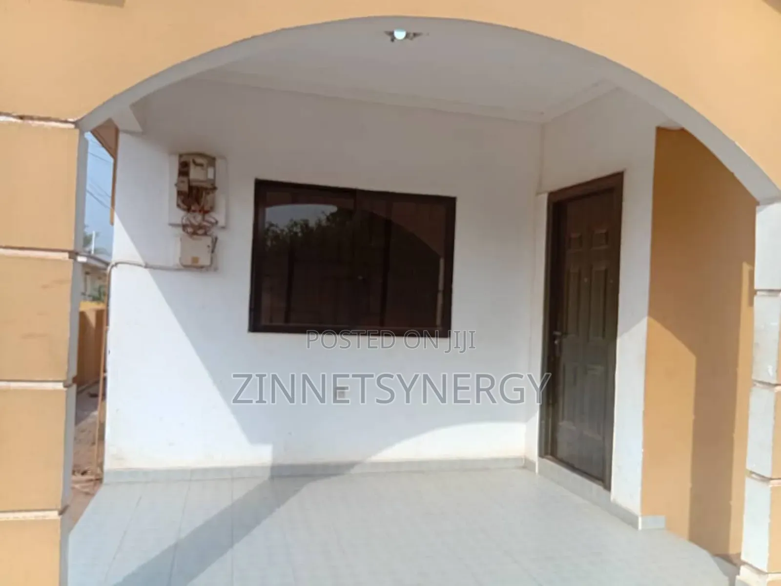 3bdrm House in Devtraco, Tema Metropolitan for rent