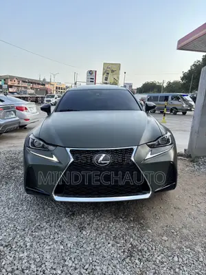 Lexus LS 2017 Green