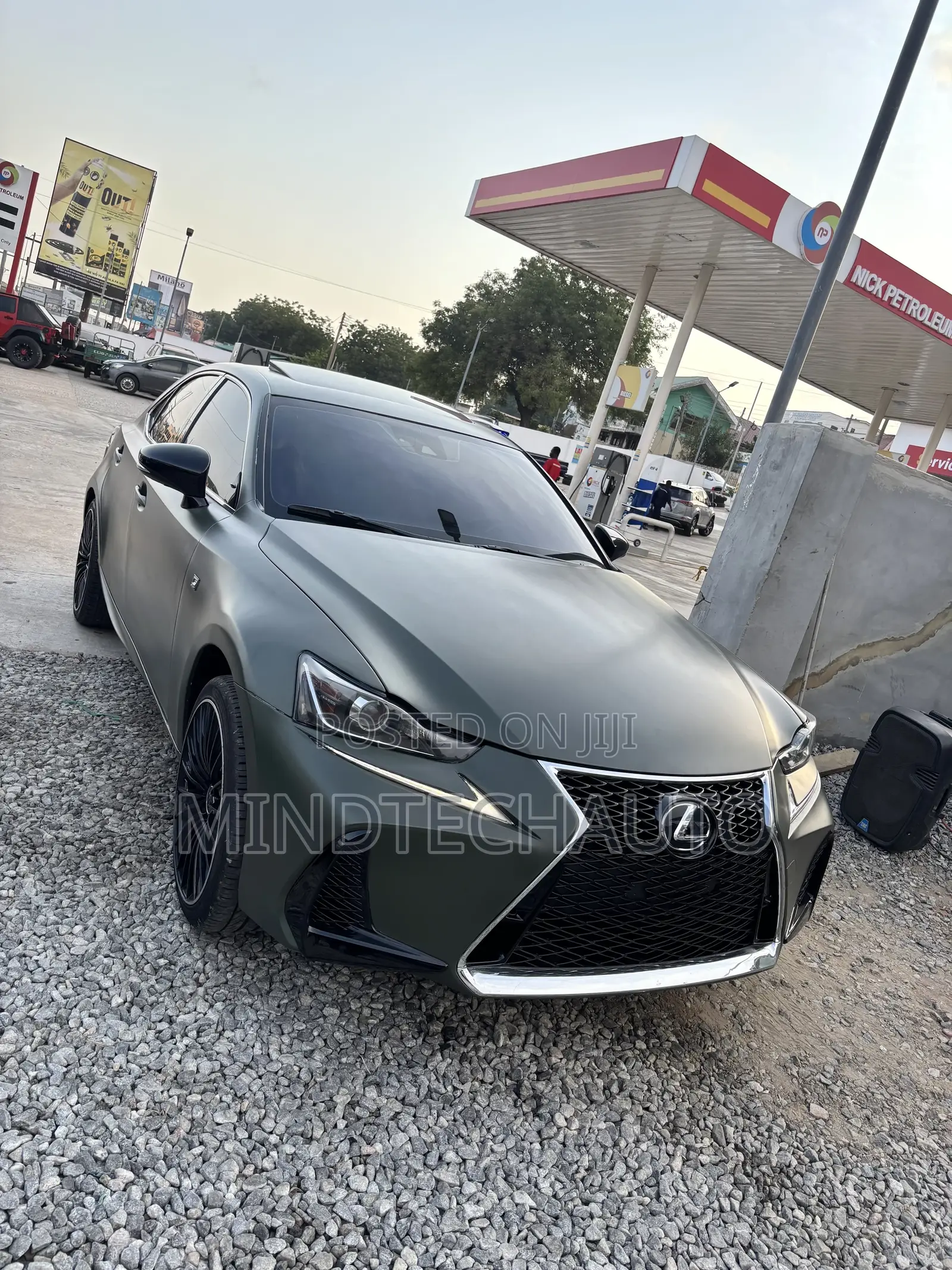 Lexus LS 2017 Green
