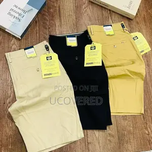 Casual Men’S Khaki Shorts