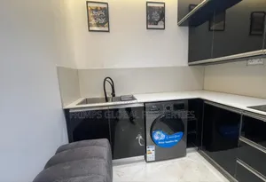Furnished 1bdrm Apartment in Oxford Street for sale