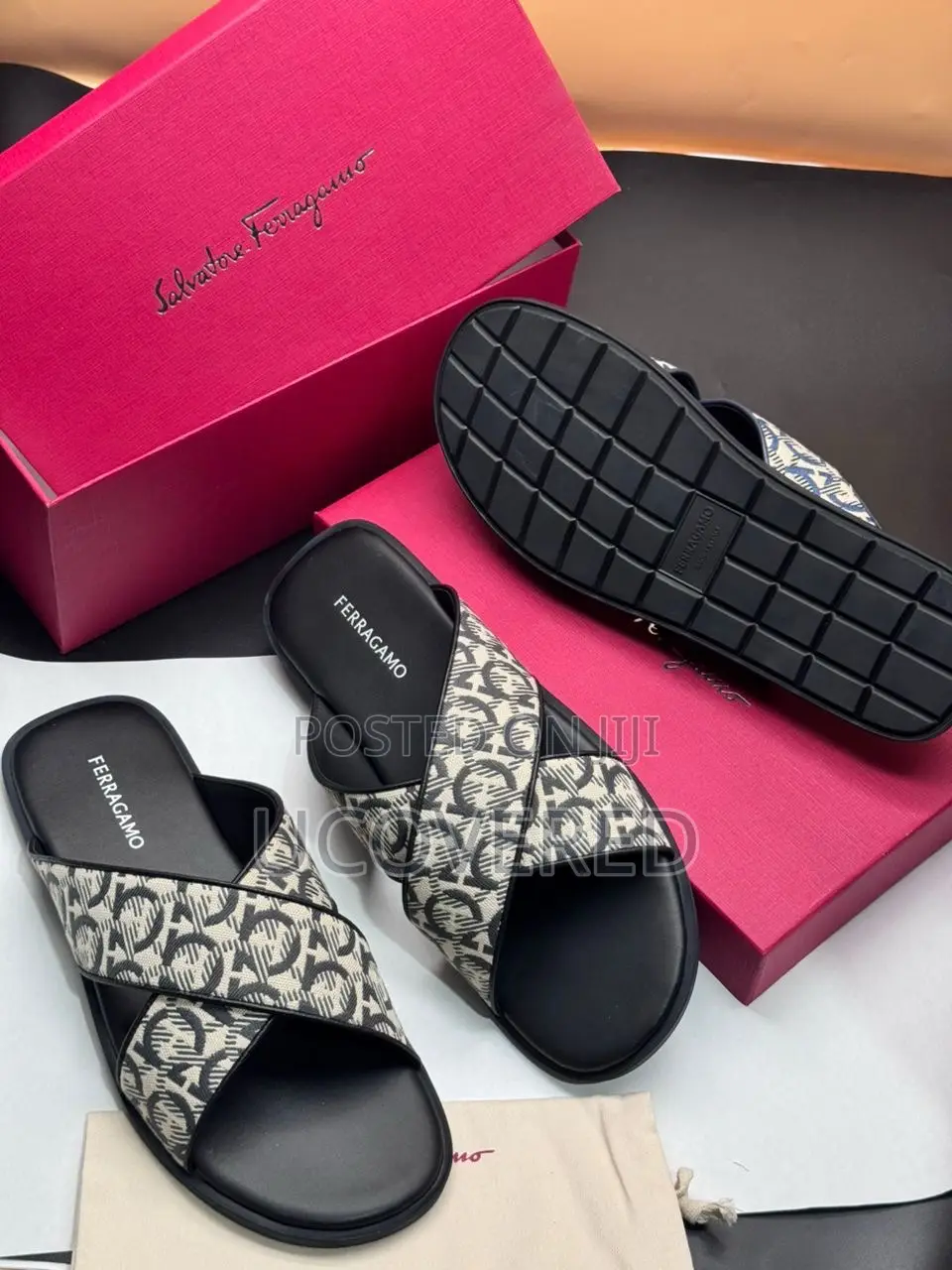 Ferragamo Salvatore Leather Slippers