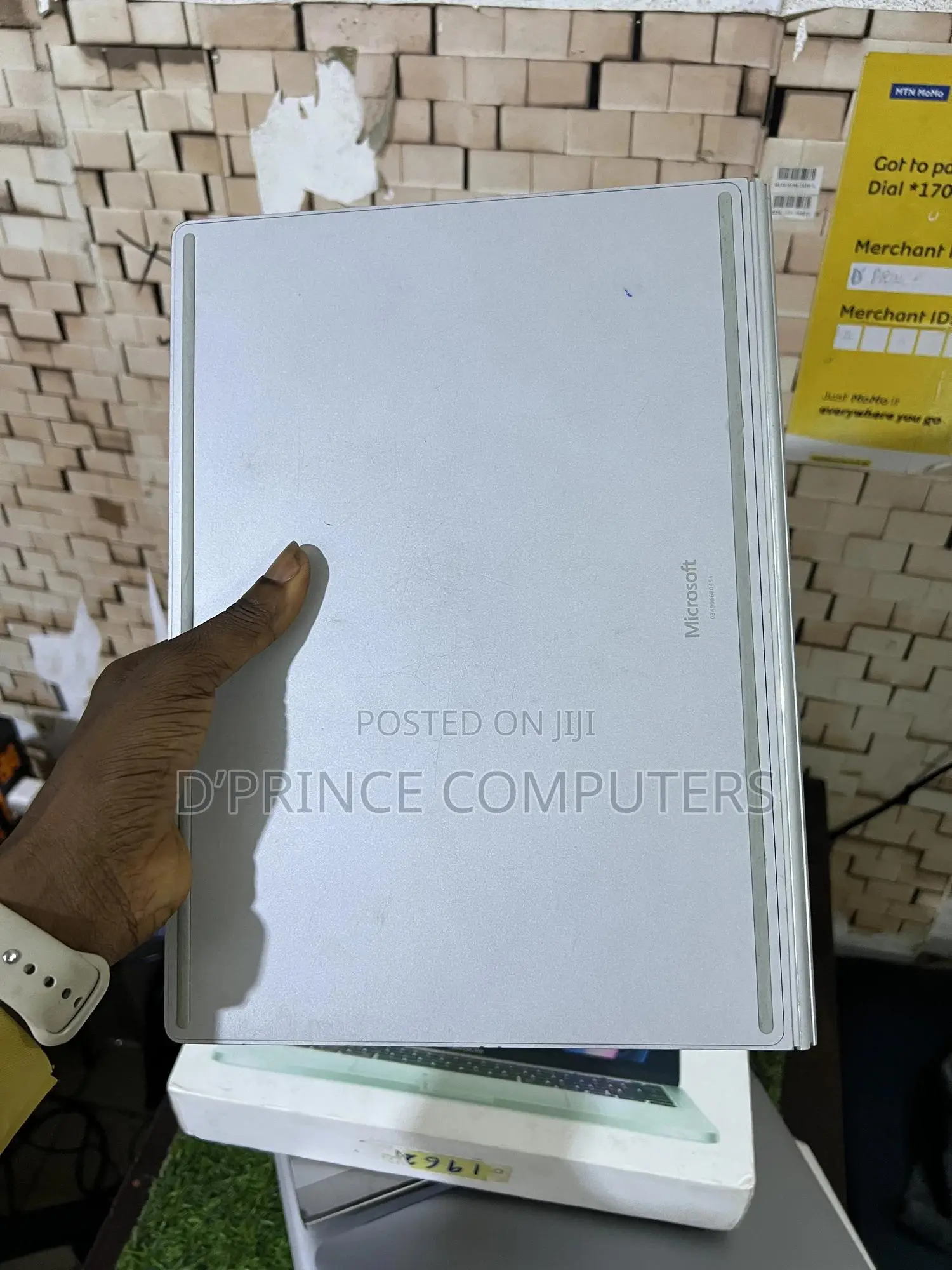 Laptop Microsoft Surface Book 2 8GB Intel Core i5 SSD 256GB