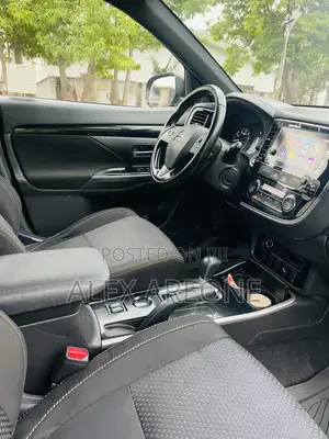 Mitsubishi Outlander SE FWD 2018 Black