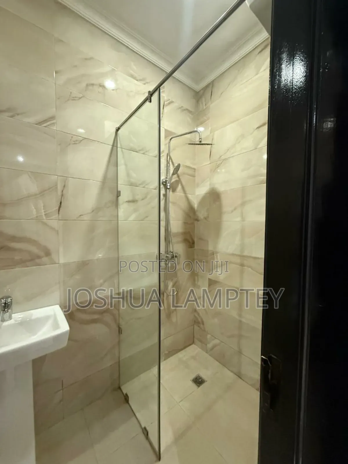 3bdrm House in Bastonaa Estate, Spintex for rent