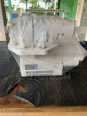 4 Thread Domestic Knitting Machine