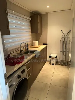 Furnished 4bdrm Apartment in North Ridge for sale