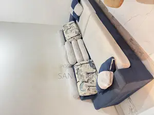 Couch/ Sofa